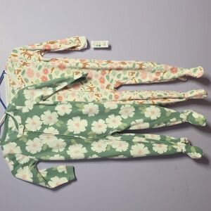 2 Piece Set Of Carter's Girls One Piece Pajamas